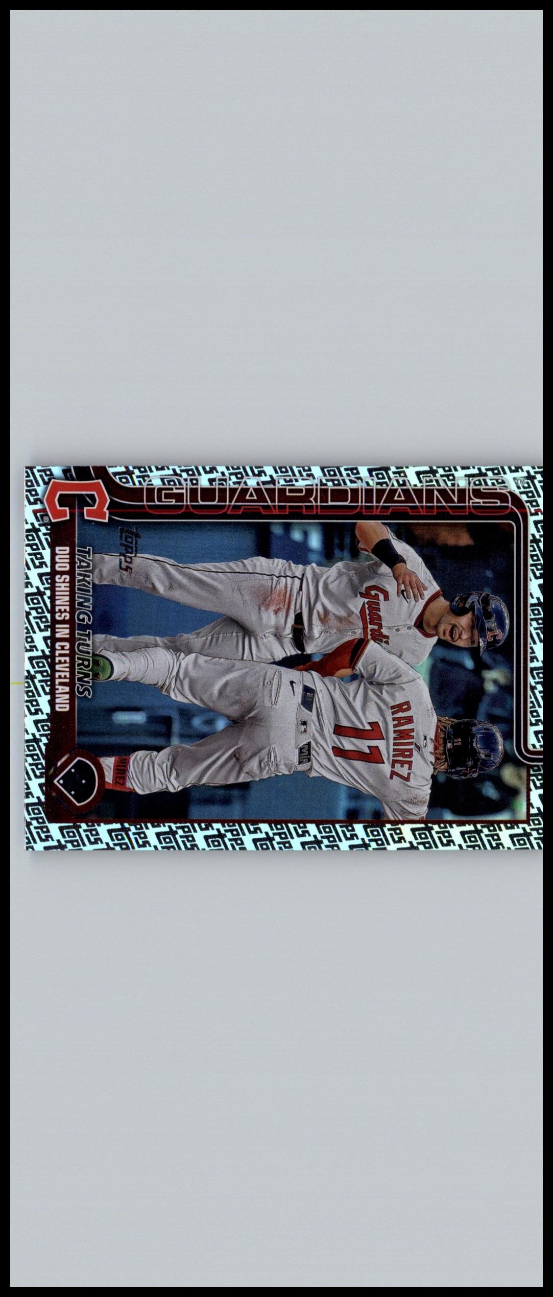 2025 Topps Update #US26 Taking Turns Topps Logo Foil